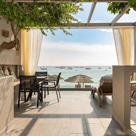 Buganvilla-sea Front Villa *
