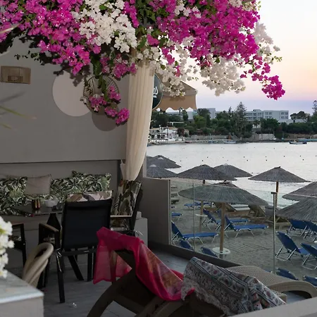 Buganvilla-sea Front